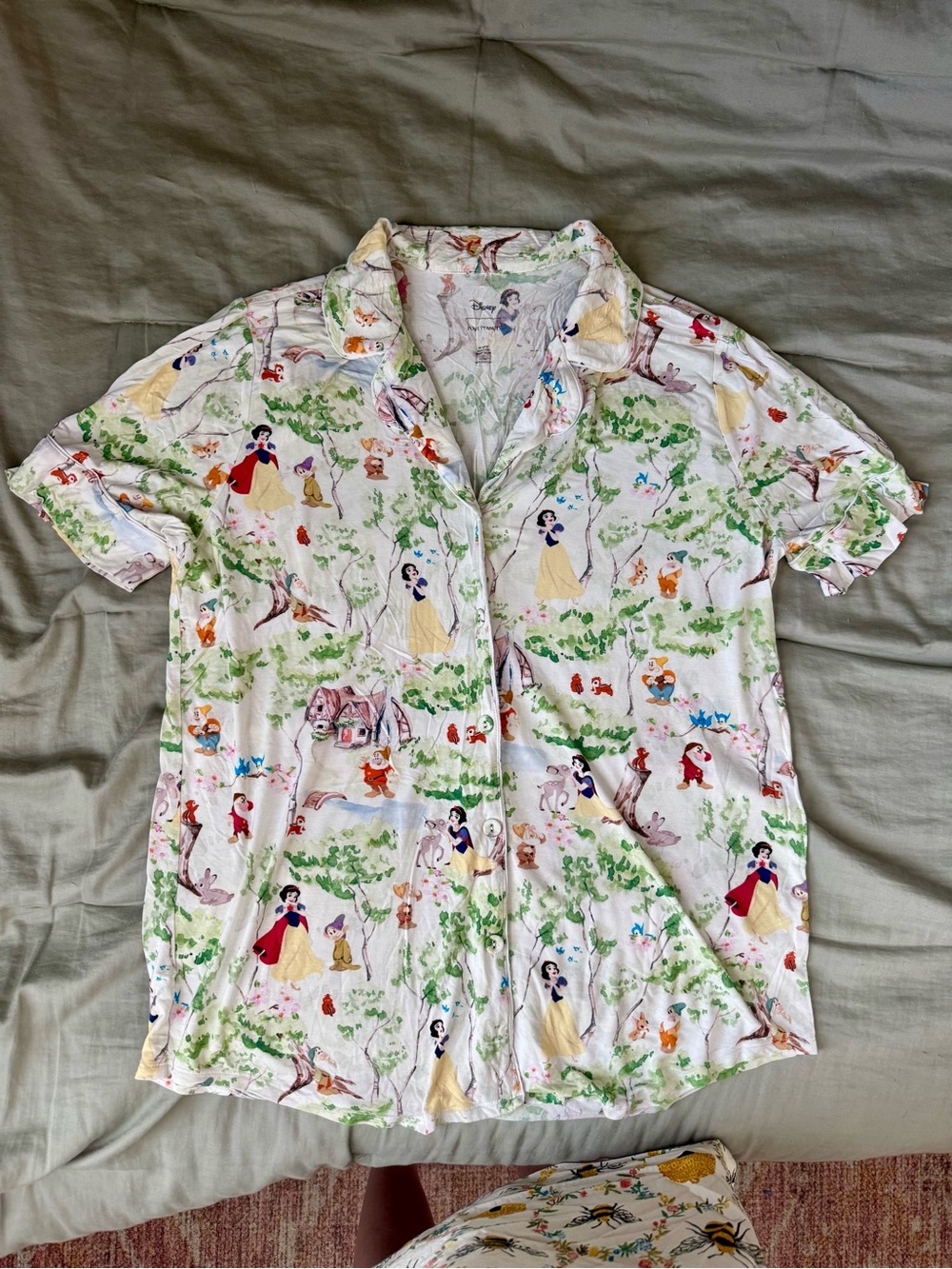Posh Peanut Disney Snow White Short Pajama Set - Size Large - Picture 2 of 4